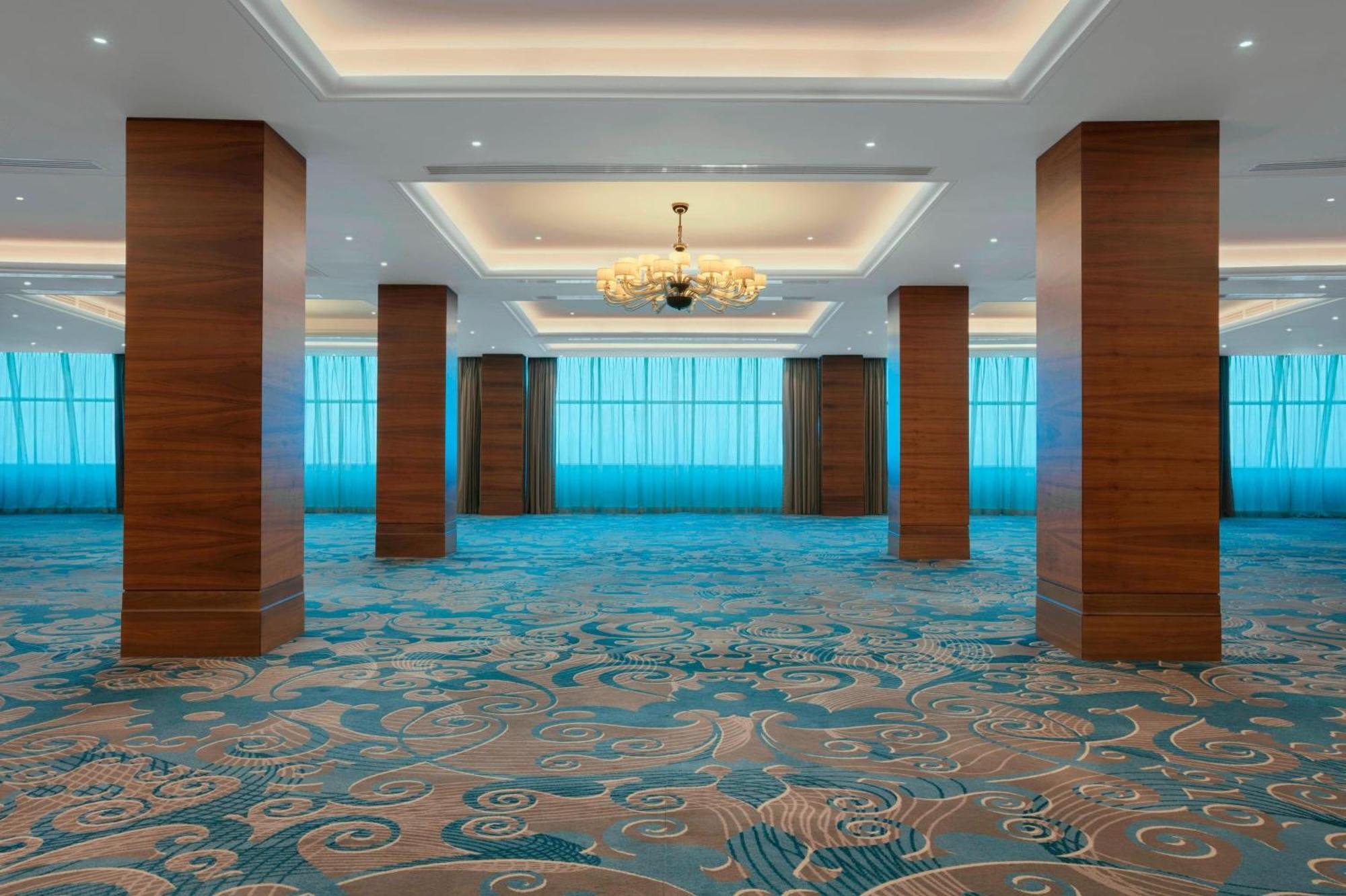Sheraton Club Des Pins Resort Bagian luar foto