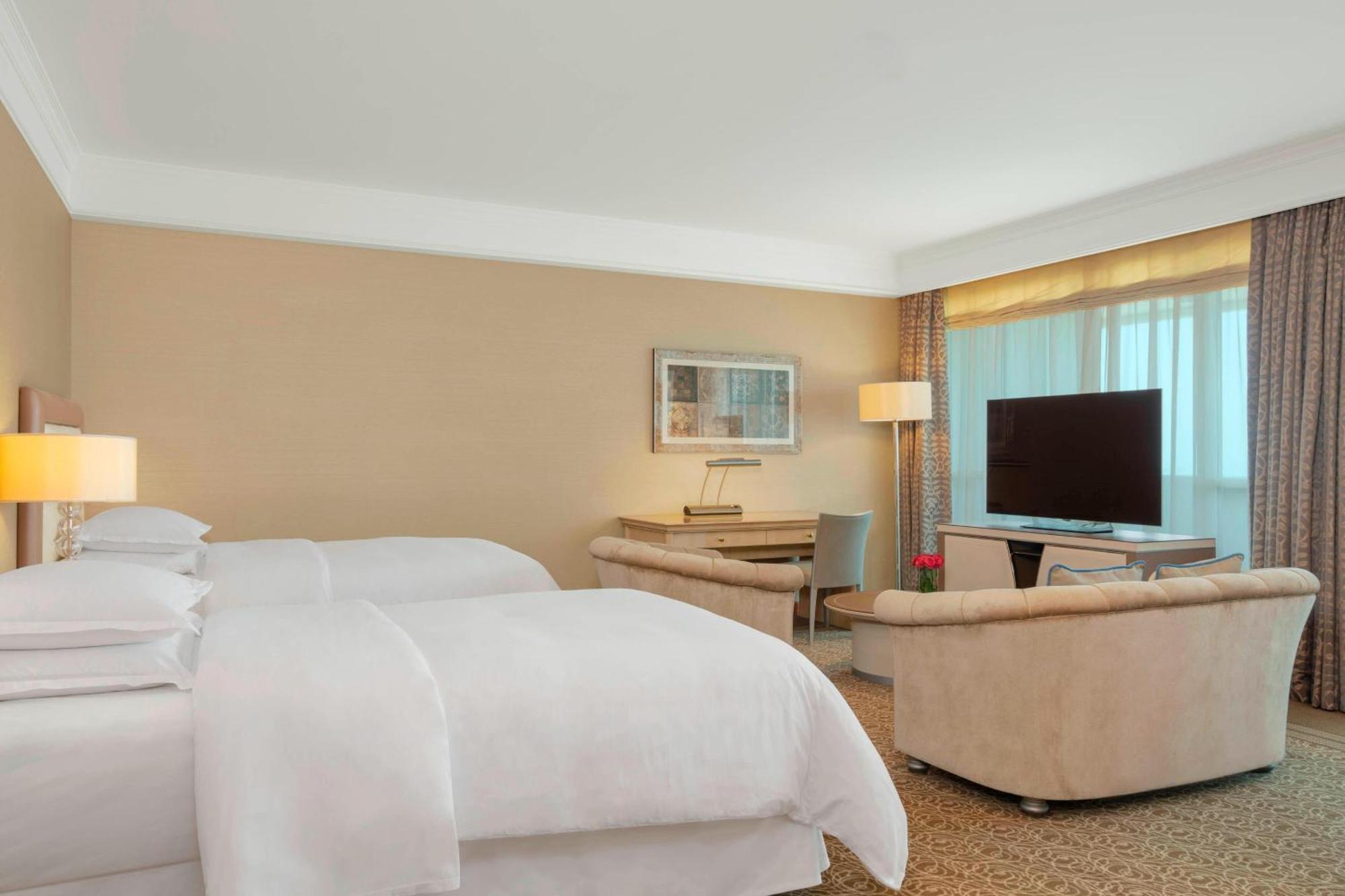 Sheraton Club Des Pins Resort Bagian luar foto
