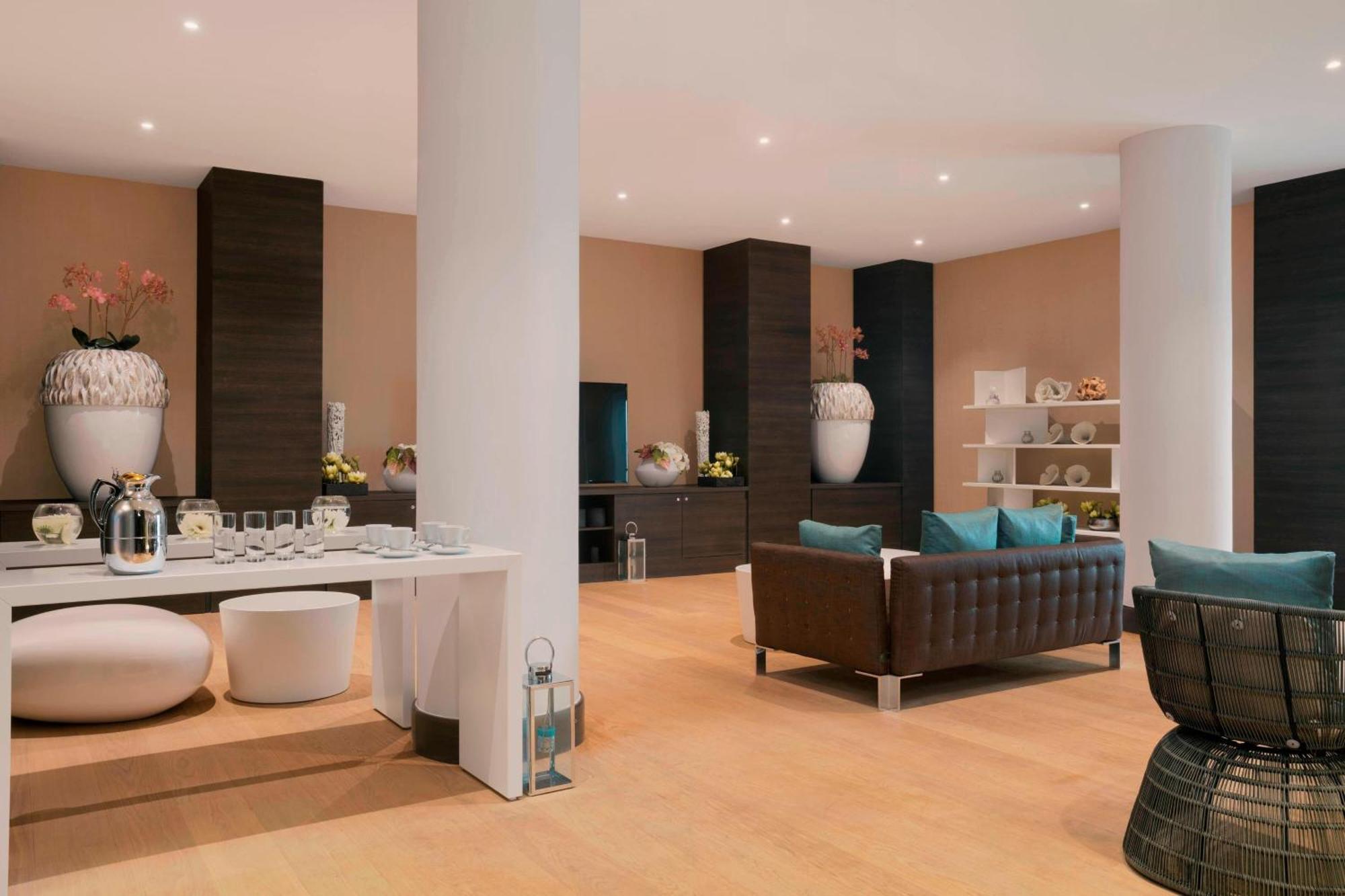 Sheraton Club Des Pins Resort Bagian luar foto