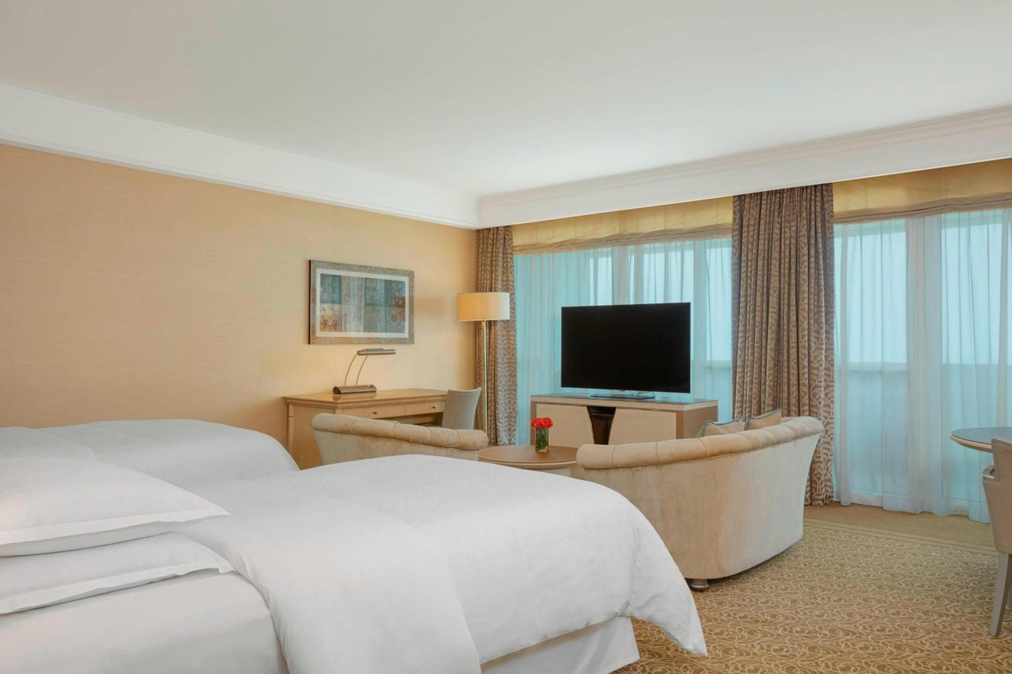 Sheraton Club Des Pins Resort Bagian luar foto