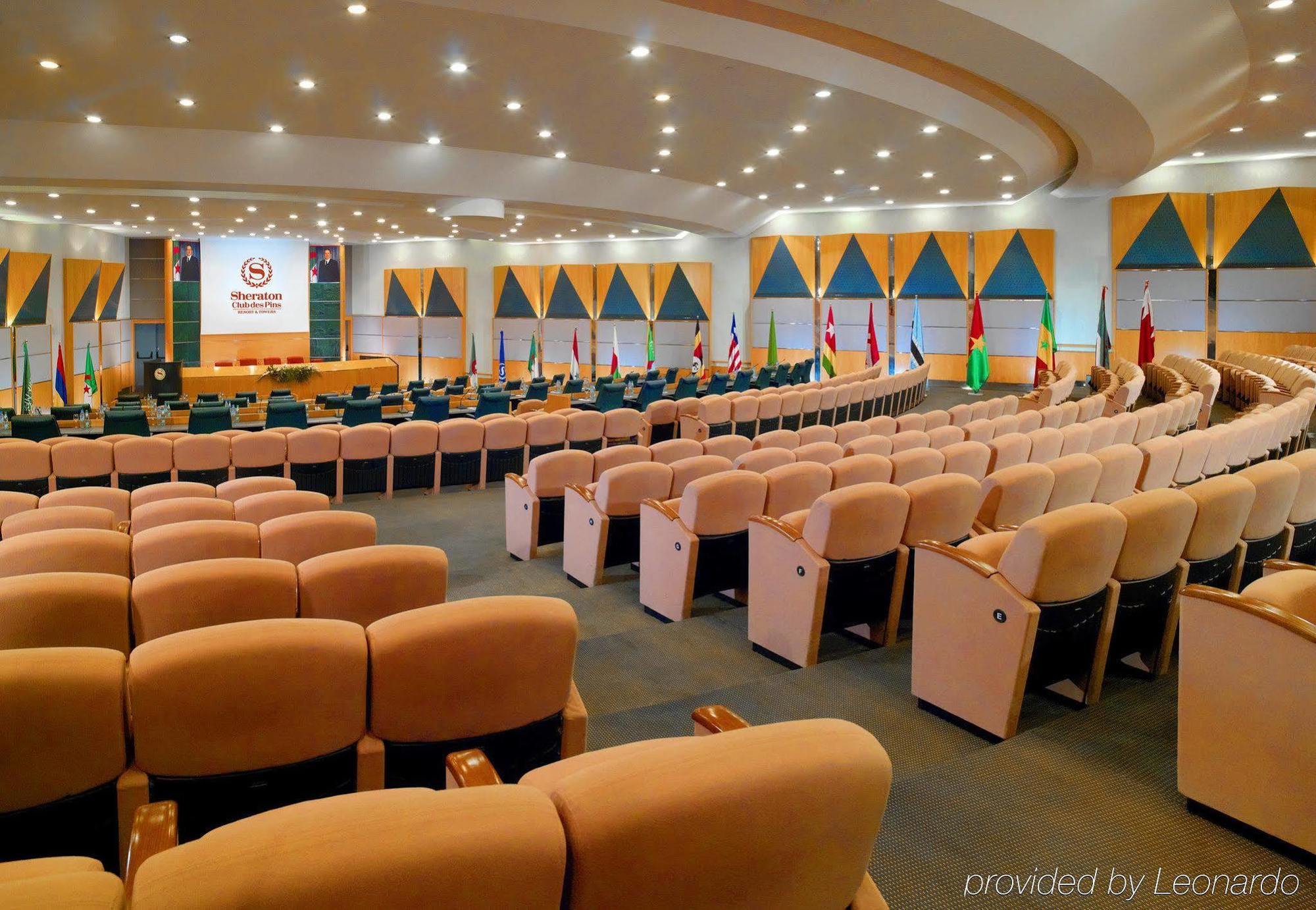 Sheraton Club Des Pins Resort Bagian luar foto