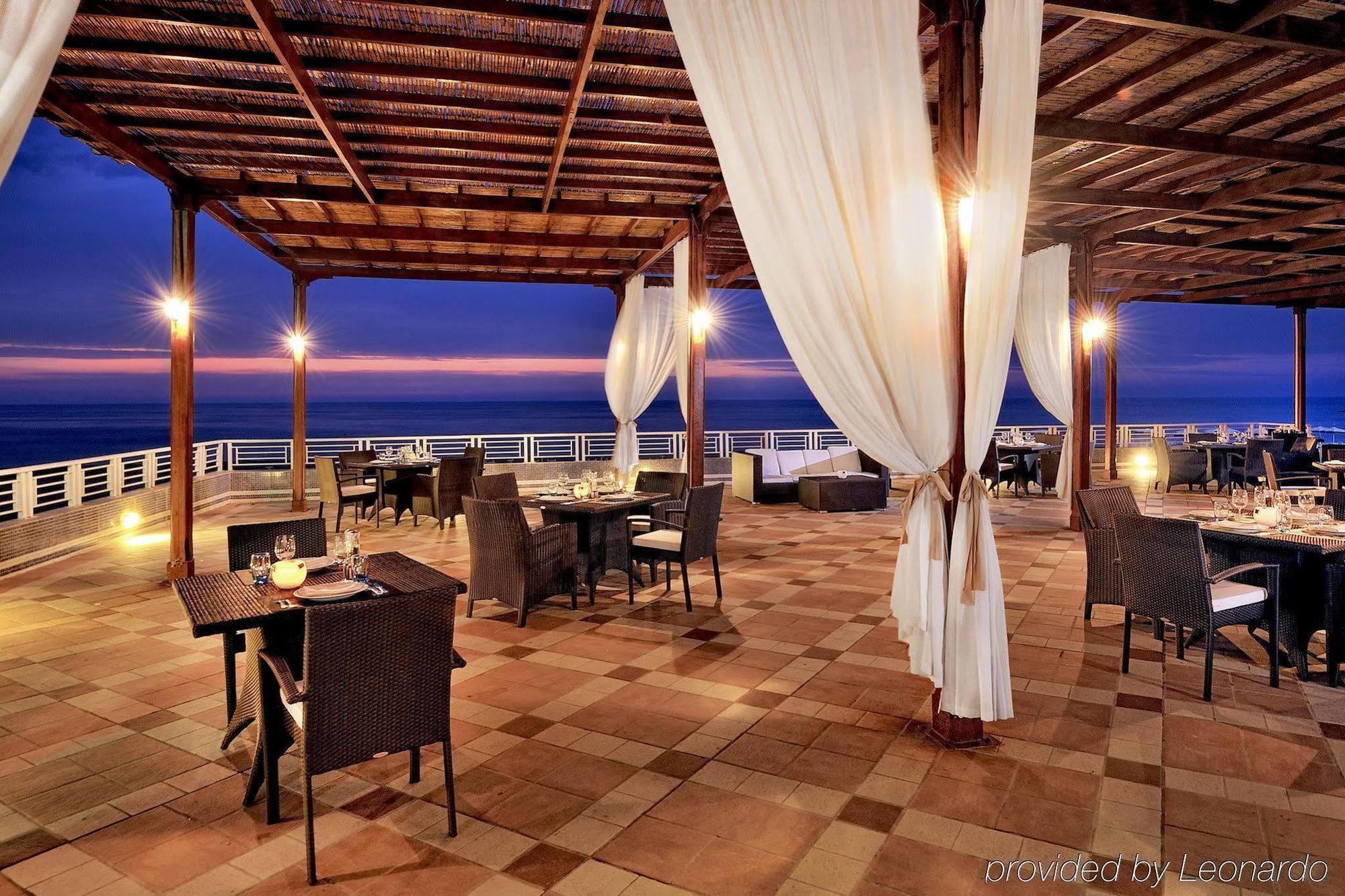 Sheraton Club Des Pins Resort Bagian luar foto